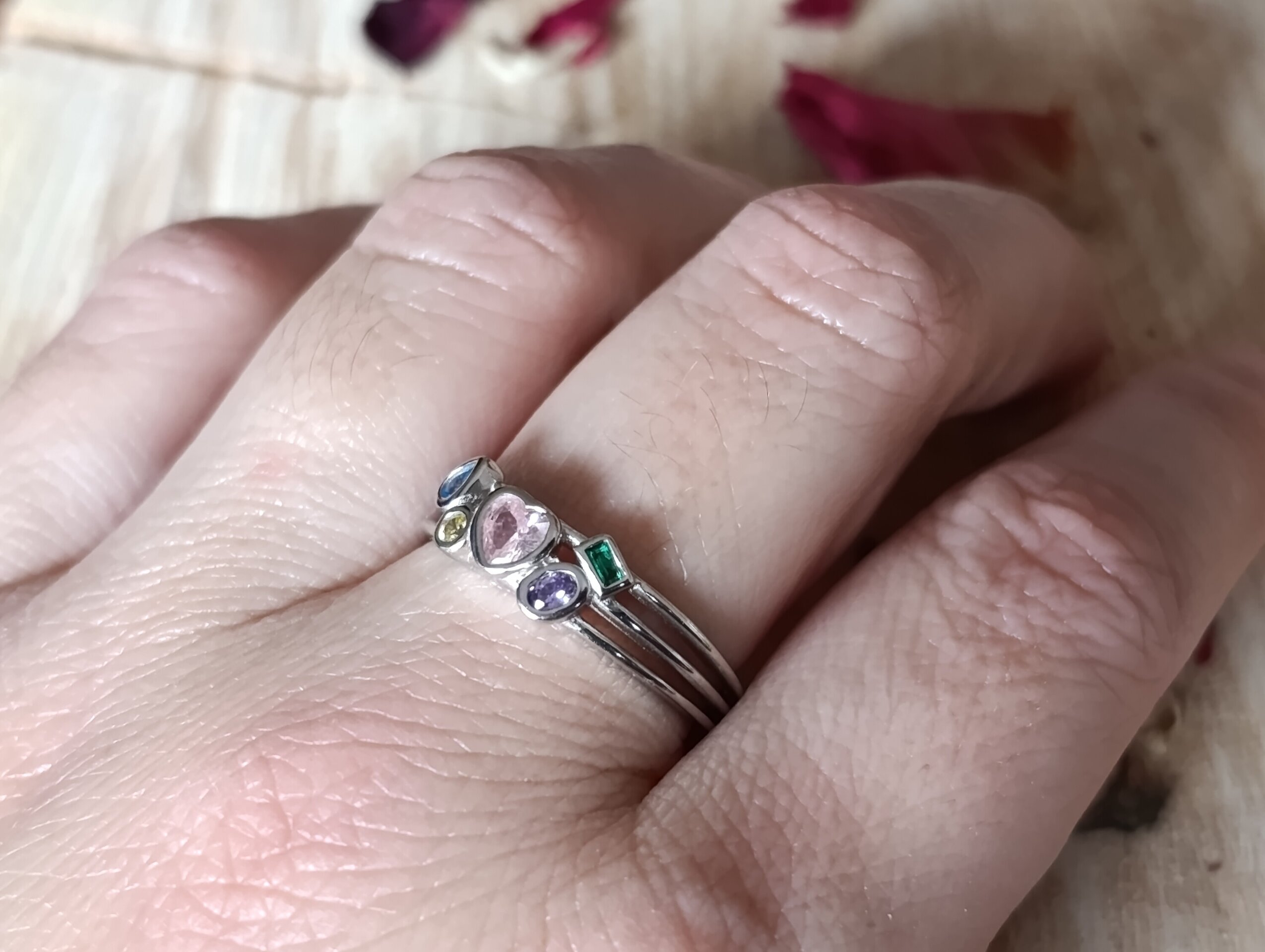 Anillo Arcoíris del Corazón de Plata de Ley 925 - 2