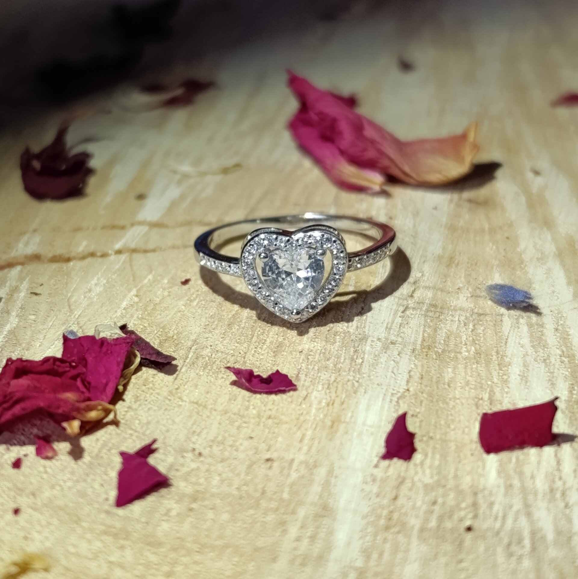 Anillo Corazón de Luz Plata de Ley 925 - 8
