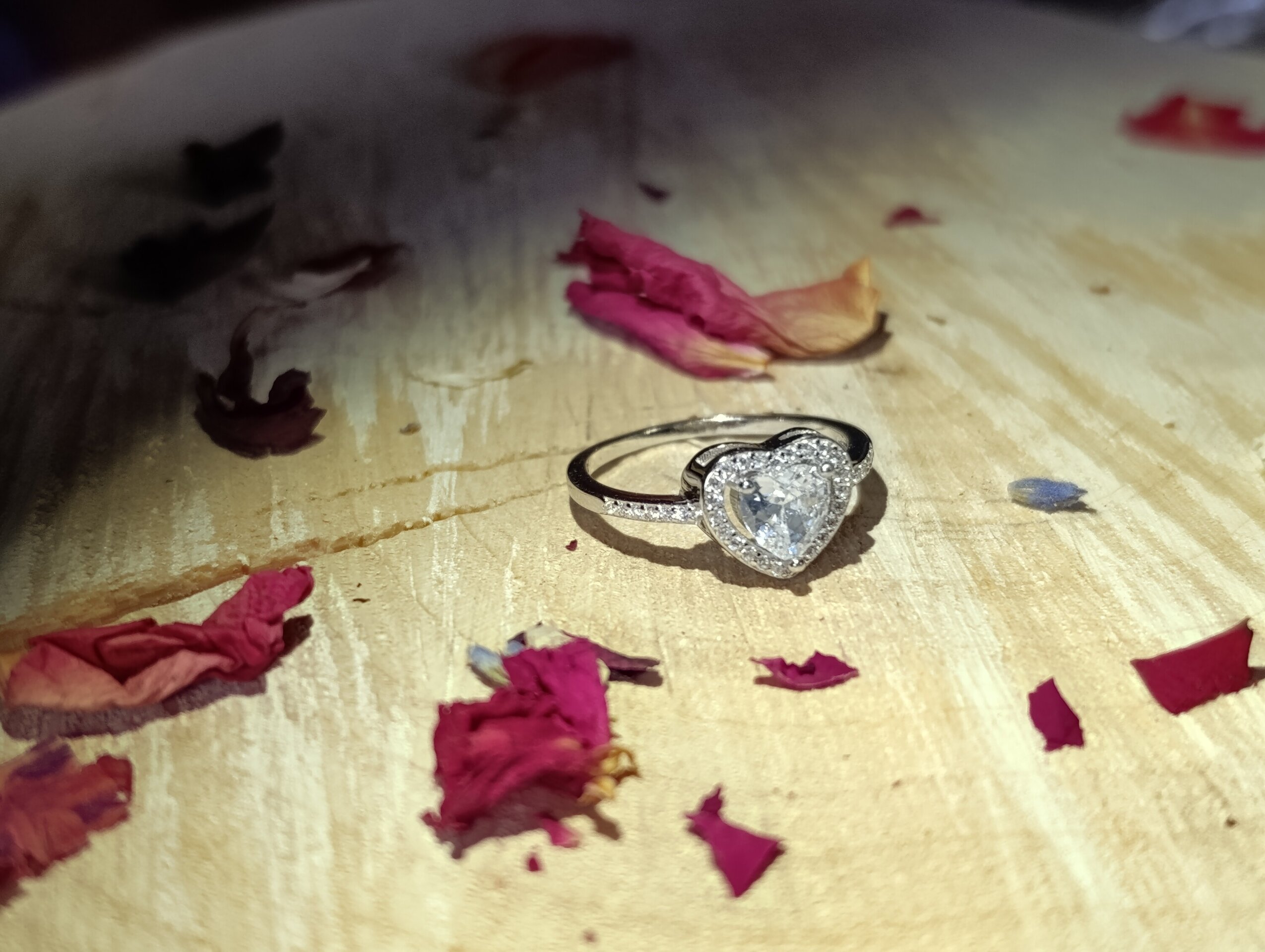 Anillo Corazón de Luz Plata de Ley 925 - 12