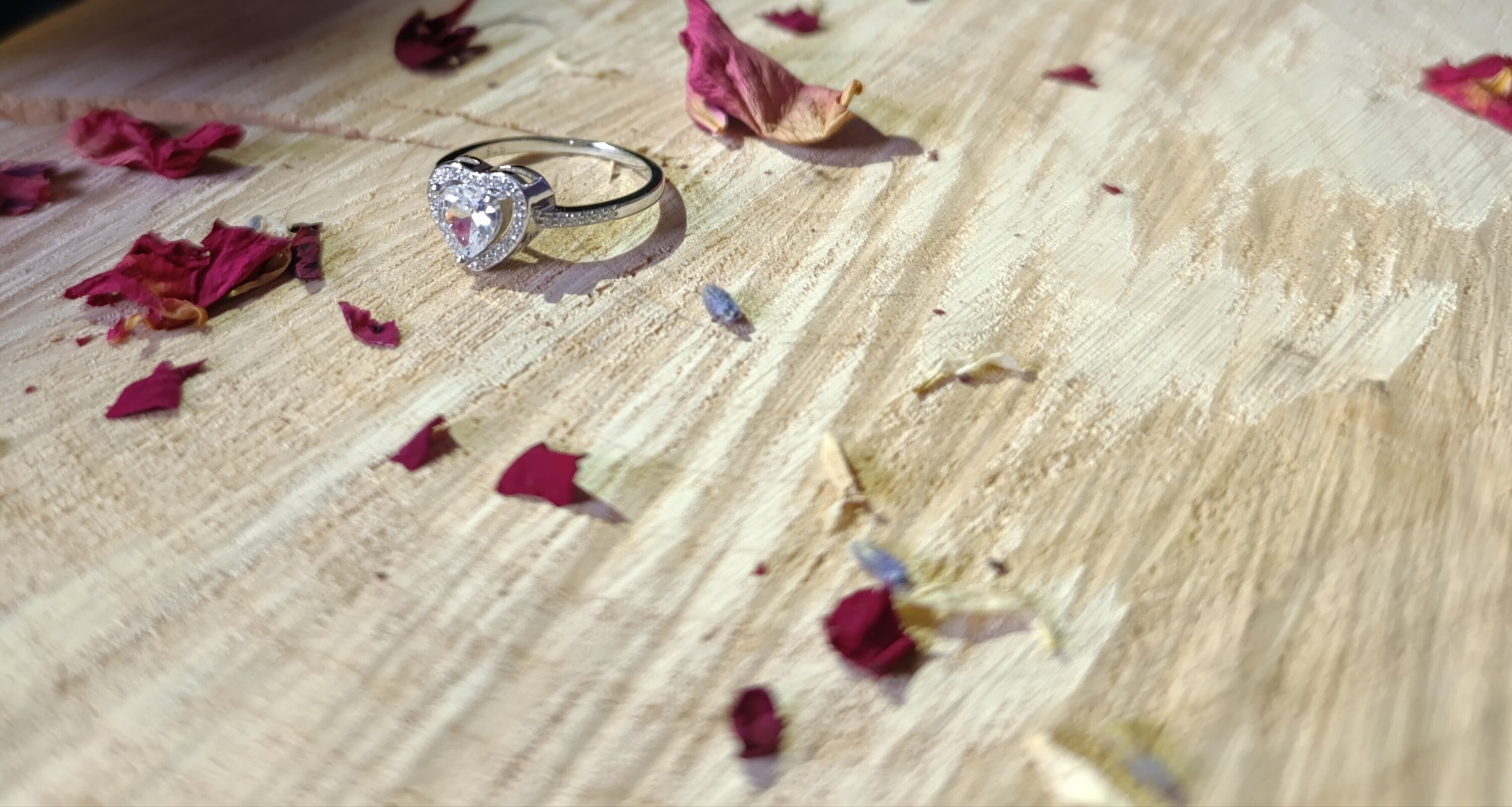 Anillo Corazón de Luz Plata de Ley 925 - 5